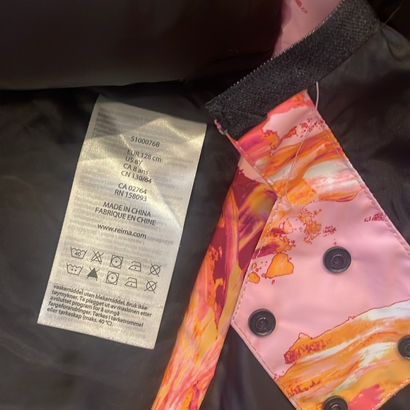 Reima Waterproof Youth Ski Jacket (size 8) - Picture 3 of 6